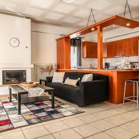 Grand Meteora Central Luxury Apartment Каламбака Екстер'єр фото