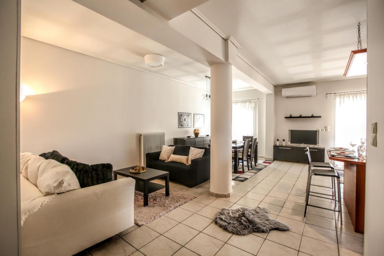 Grand Meteora Central Luxury Apartment Каламбака Екстер'єр фото