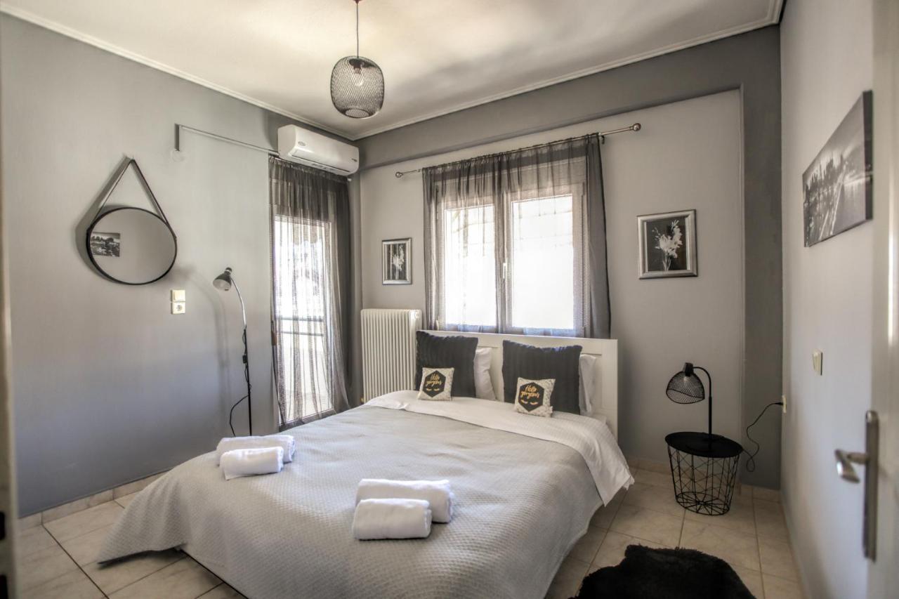 Grand Meteora Central Luxury Apartment Каламбака Екстер'єр фото