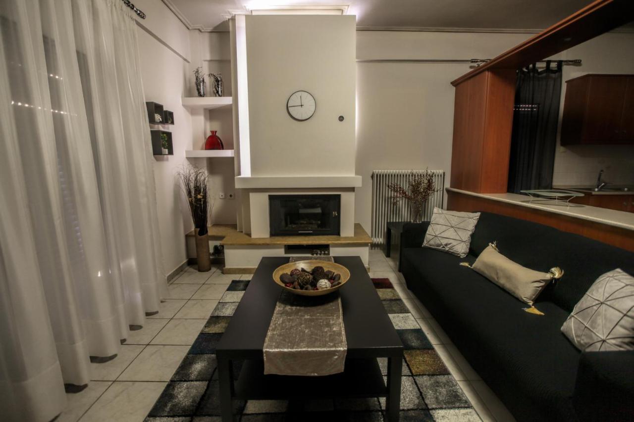Grand Meteora Central Luxury Apartment Каламбака Екстер'єр фото
